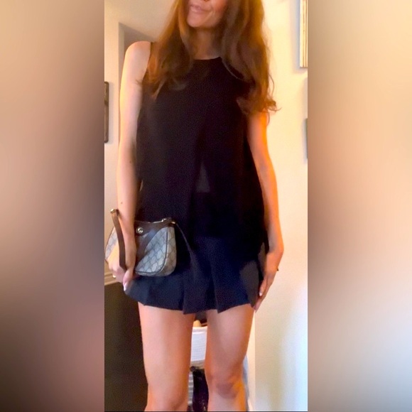 Zara Tops - Sleeveless black layer blouse